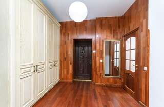 Апартаменты New building near Arena City Lesi Ukrainky 7a Киев Апартаменты-29