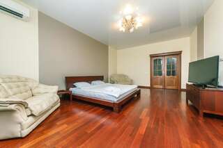 Апартаменты New building near Arena City Lesi Ukrainky 7a Киев Апартаменты-50